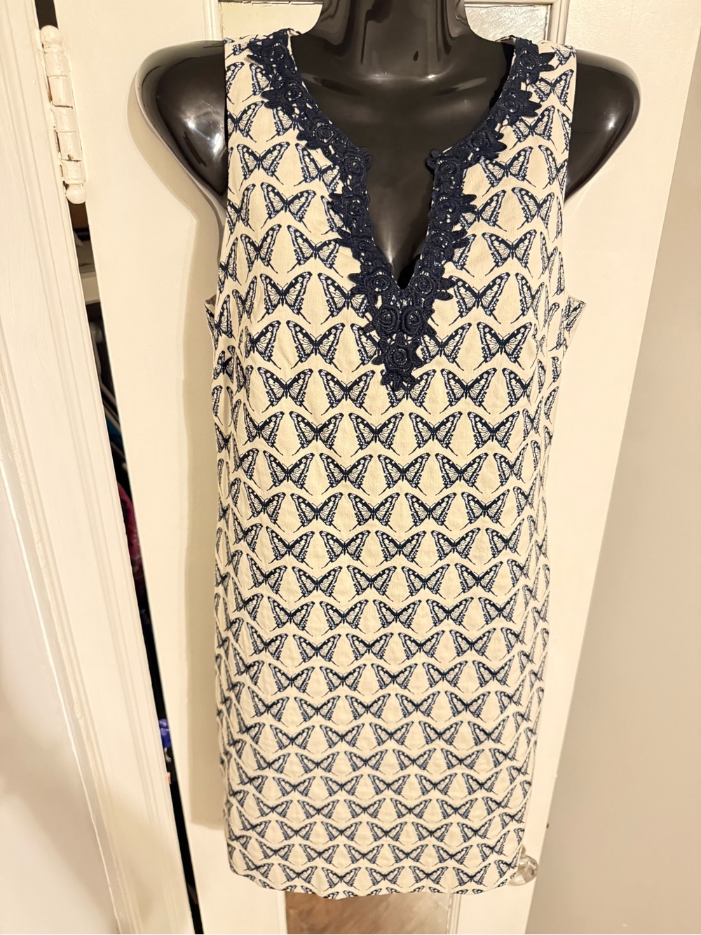 Trina Turk Butterfly Print Guipure Lace Trim V-Neck Shift Dress White 0
